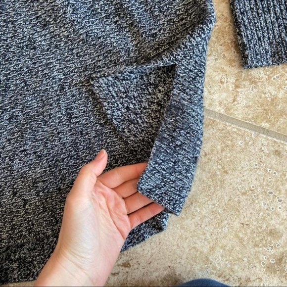 Jones New York Sweater - Picture 2 of 4